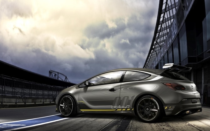 Opel Astra OPC Extreme 